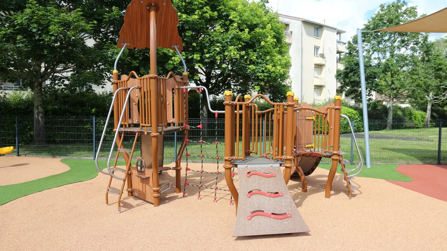 Aire de jeux alfred de musset - Lescar