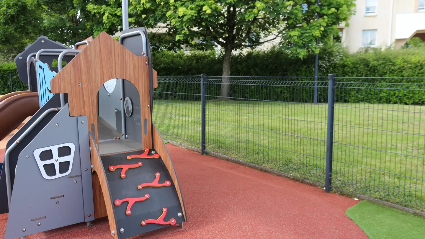 Aire de jeux alfred de musset - Lescar