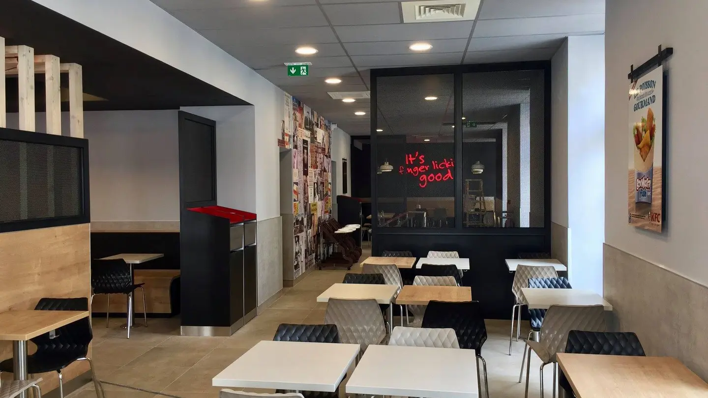 Restaurant KFC - Pau - salle 1