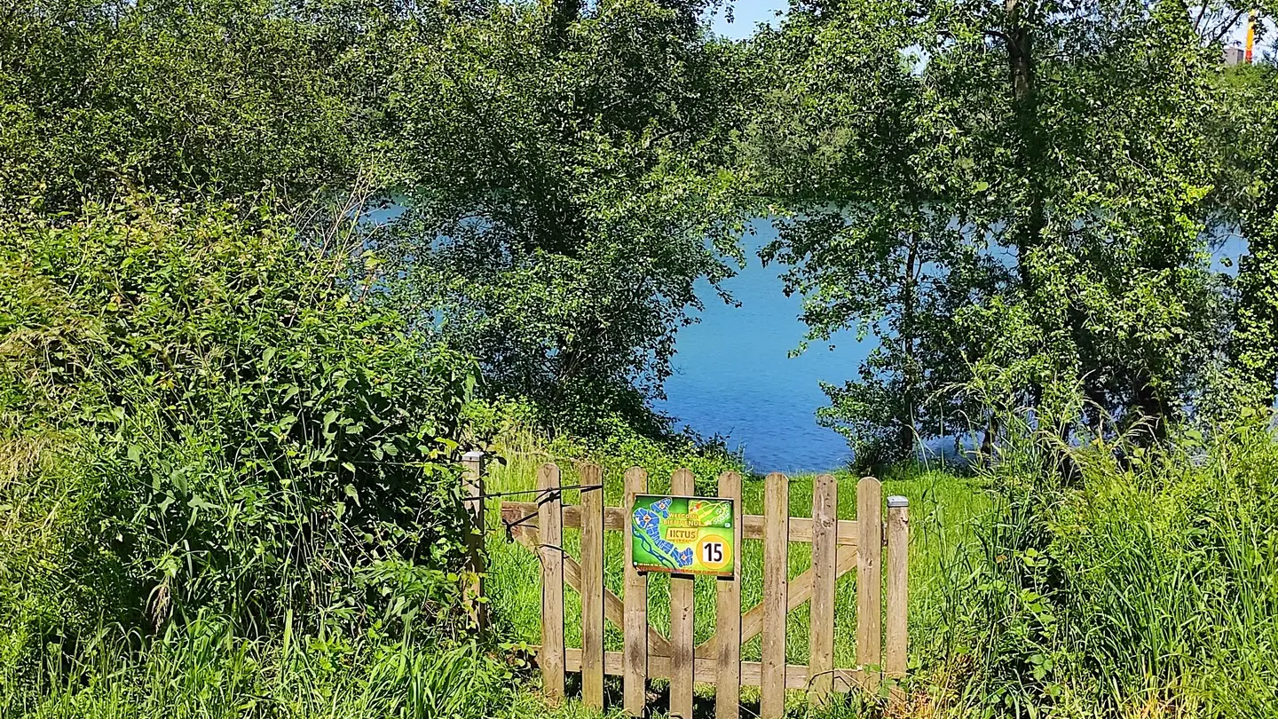 Lacs de Laroin - Laroin - lac 2 emplacements pêche