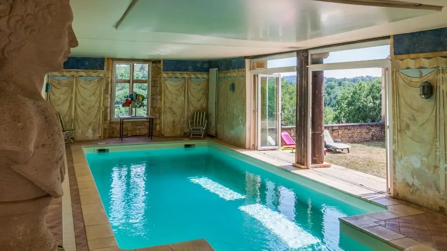 HLOAQU047FS003MD_Sauveterre_Eléonore_Gérard_piscineintérieure