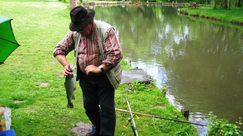 pisciculture moulin de Boissonnie Douzillac  étang de pêche