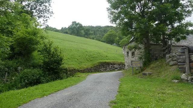 7.Des granges de Lias à Soulan-cemin de sgranges de Lias WEB