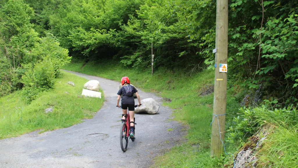© C.Périssé Caneilles-VTT-Tour des village51 WEB
