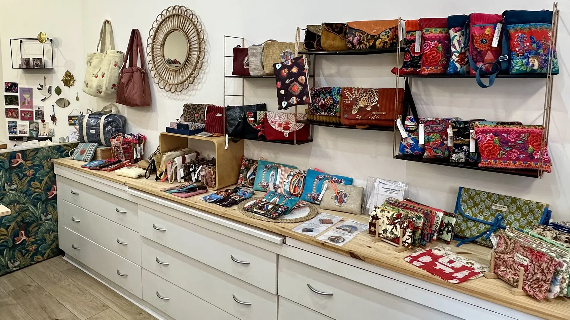 boutique-brins-de-filles-intérieur