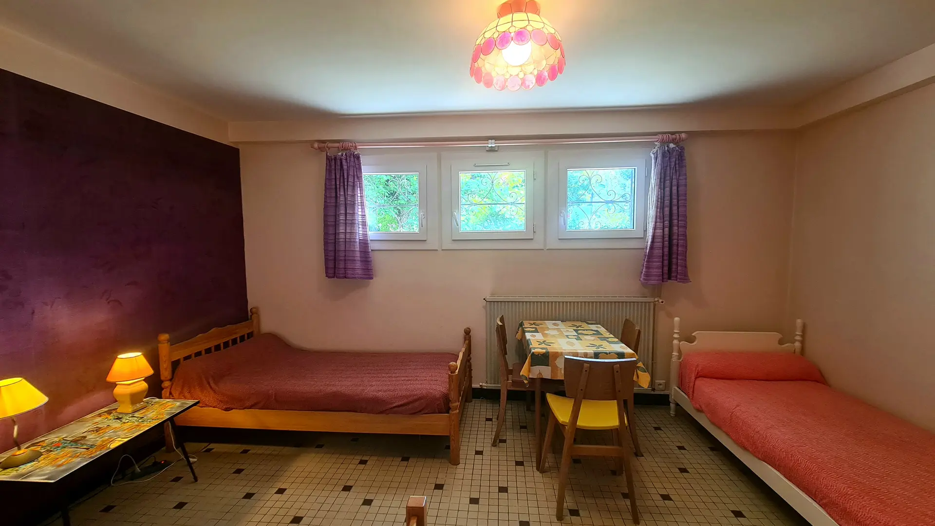 Chambre triple bas