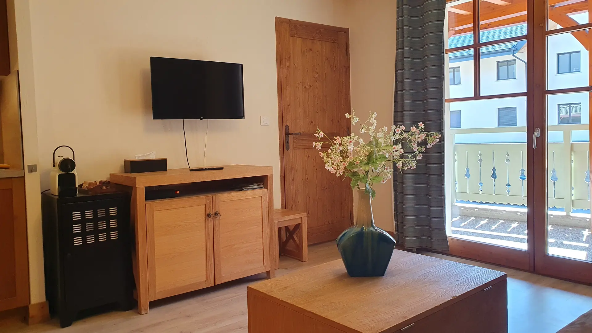 Cami Real - Appartement 124 - Coin TV