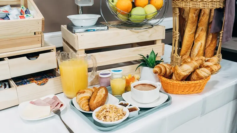 Lourdes hôtel Hélianthe Petit déjeuner