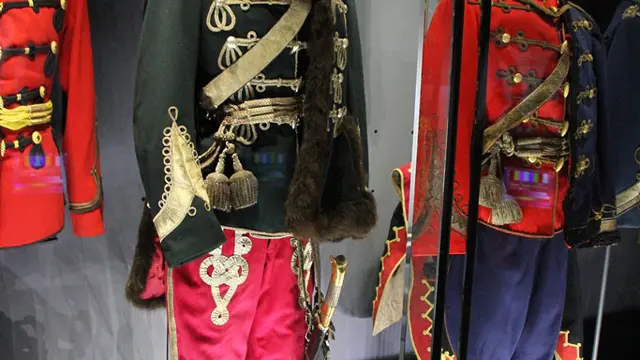 Tenues de Hussards