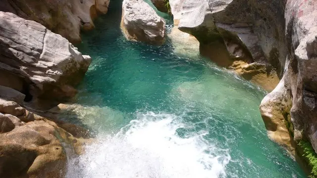 ASCMIP065V5016O8 - canyoning Pyrénées