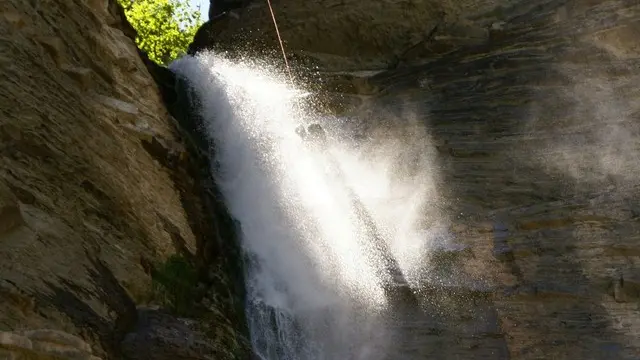 ASCMIP065V5016O8 - canyoning Pyrénées