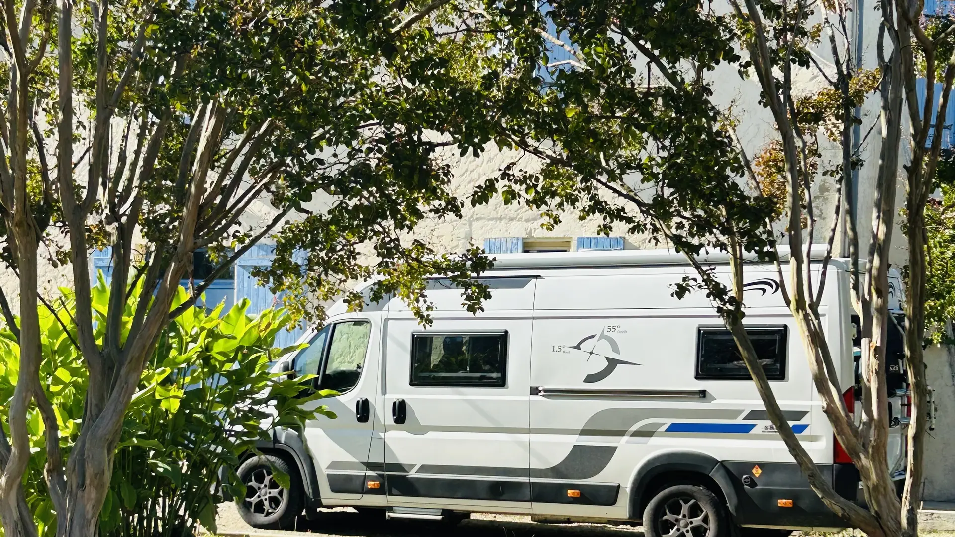 Aire_camping_cars_Plaisance_1