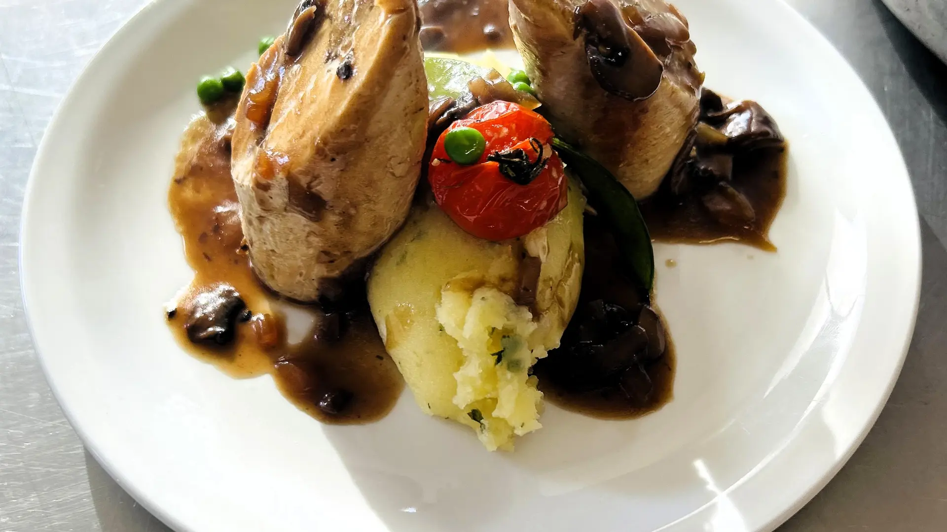 Assiette plat traiteur Sarragachies Gers © Chez Ramon