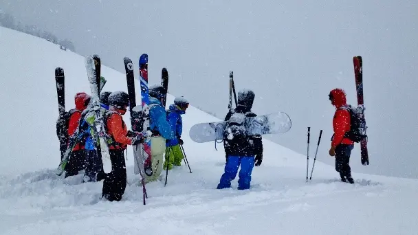 BUREAU DES GUIDES-Ski hors piste 2 WEB