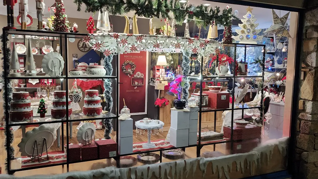 Boutique CHRISTMAS ST-LARY.jpg5