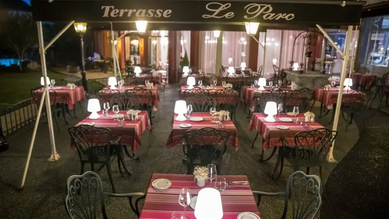 Brasserie le Parc terrasse d été 2020