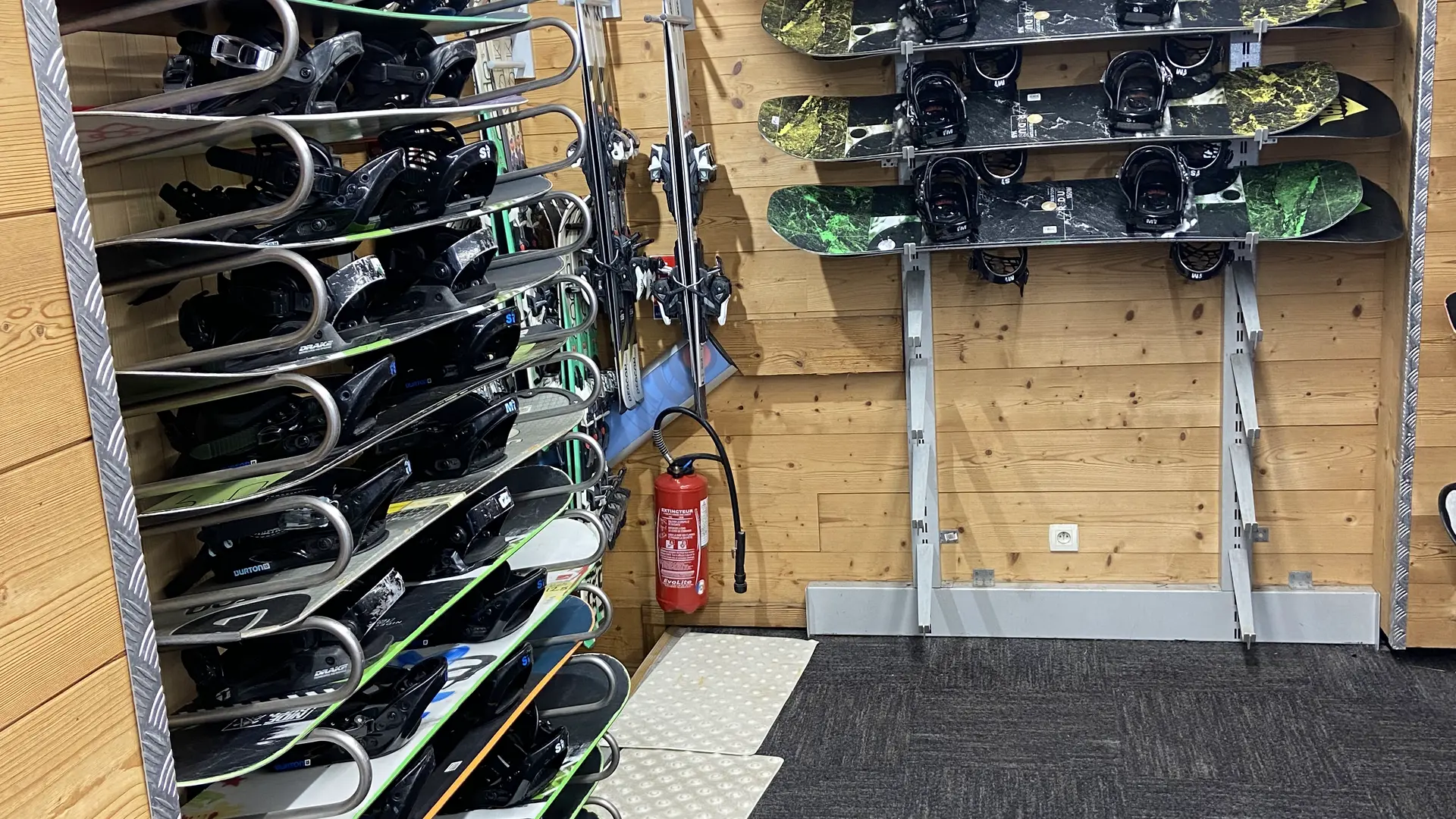 C25DC912-5E5F-402F-ACCD-873BF12C2D8C