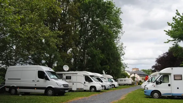 CAMPING DU LOUP LOURDES (13)