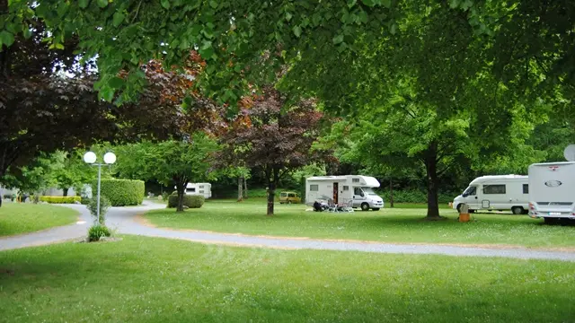 CAMPING DU LOUP LOURDES (5)