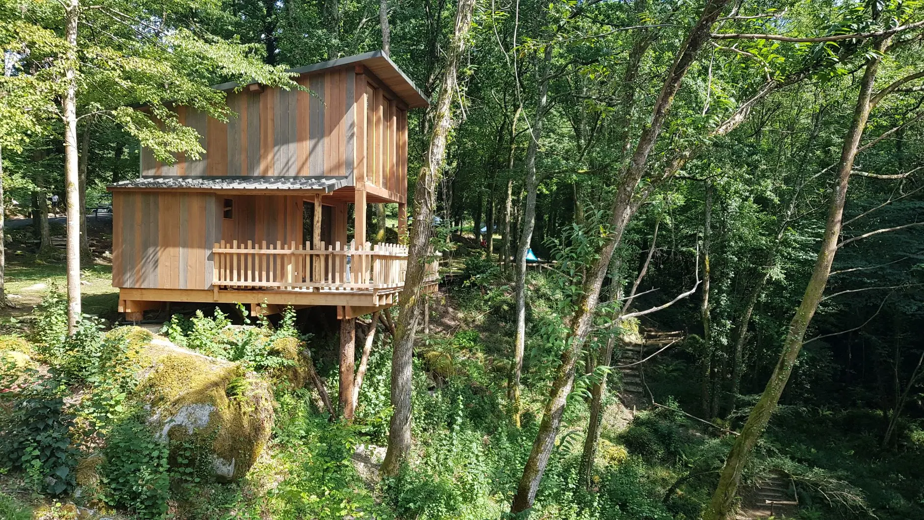 Cabane perchee Lourdes Cap Nord (6)