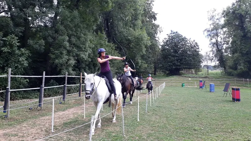 Centre Equestre Ferme Artigues -  tir à l'arc