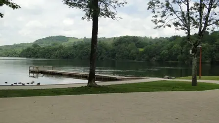 Lourdes Embarcadère lac et ponton