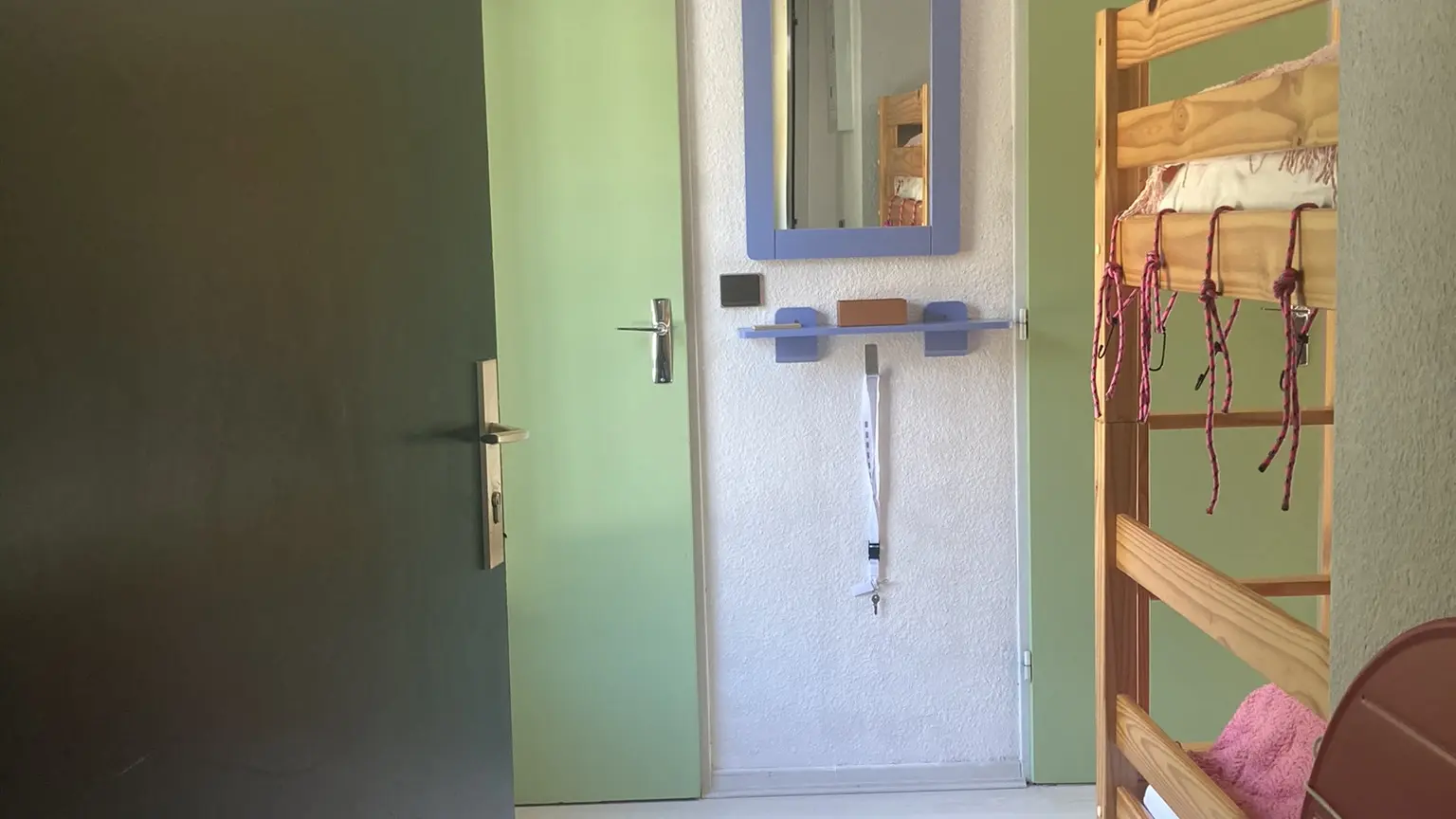 Entrée avec porte-sacs