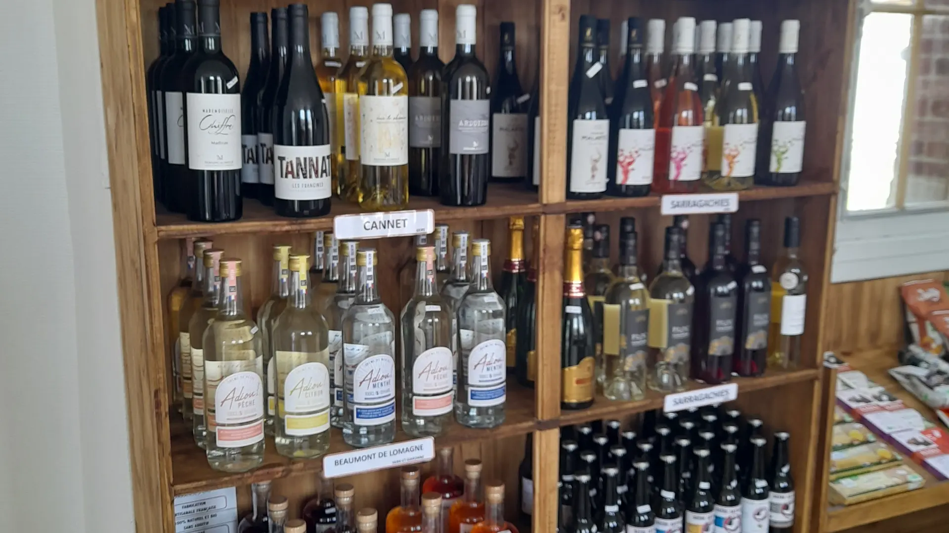 Etals produits locaux ©Epicerie Termes d'Armagnac