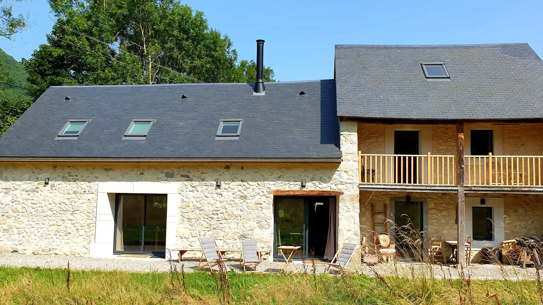 Façade sud de la Bergerie La Lanette