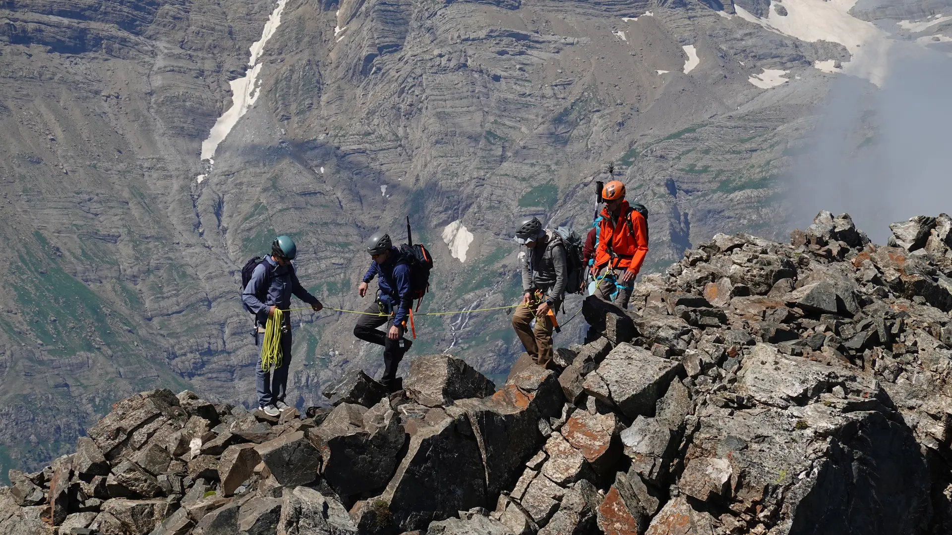 Formation et découverte de alpinisme
