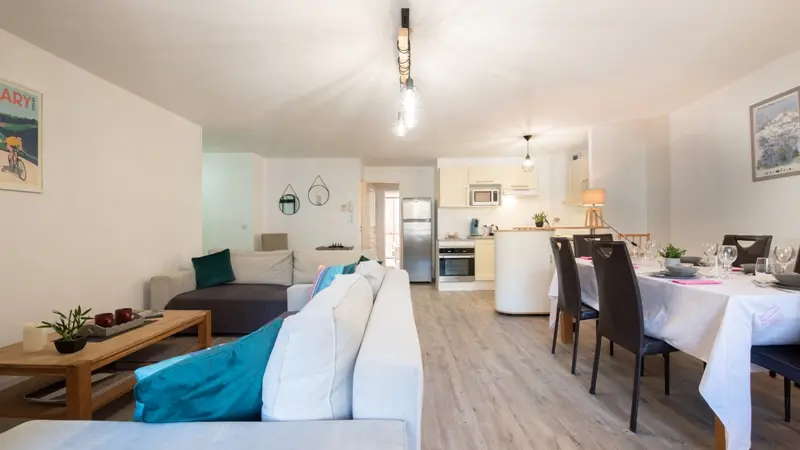 GRAND HOTEL  103 MIR Jean-Henri appartement saint lary hautes pyrenees_-4web