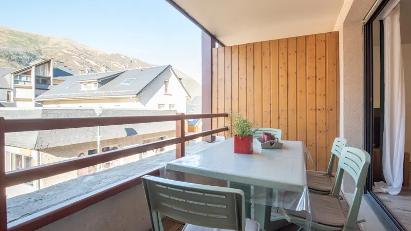 GRAND HOTEL  103 MIR Jean-Henri appartement saint lary hautes pyrenees_-6web