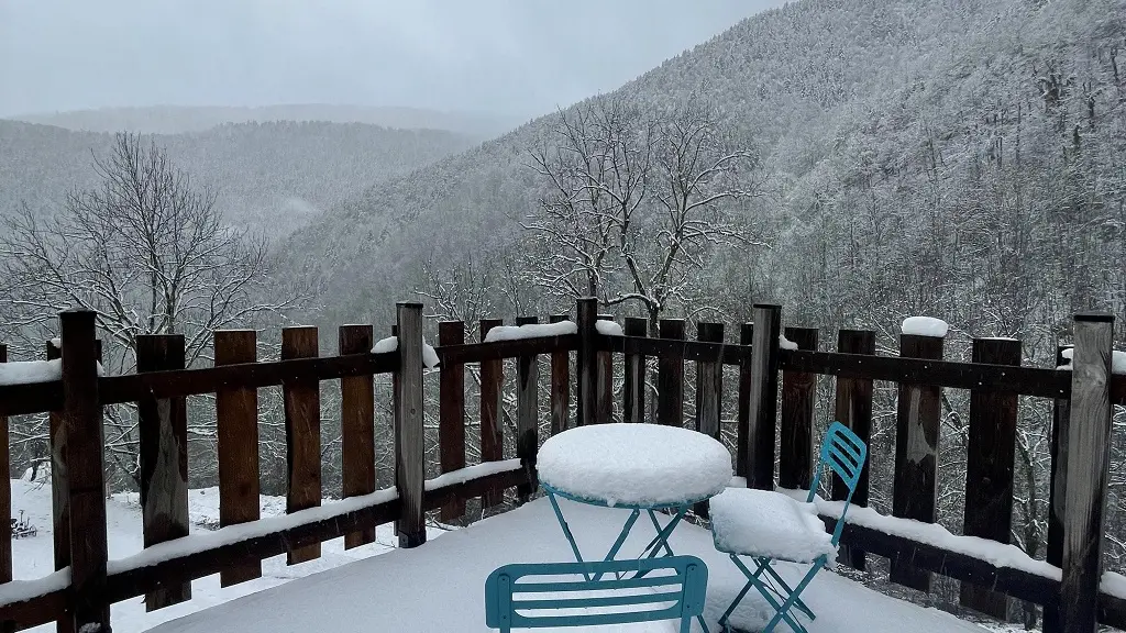 HPCH173-L INSOLITE DES PYRENEES-BARRANCOUEU - Vue hiver