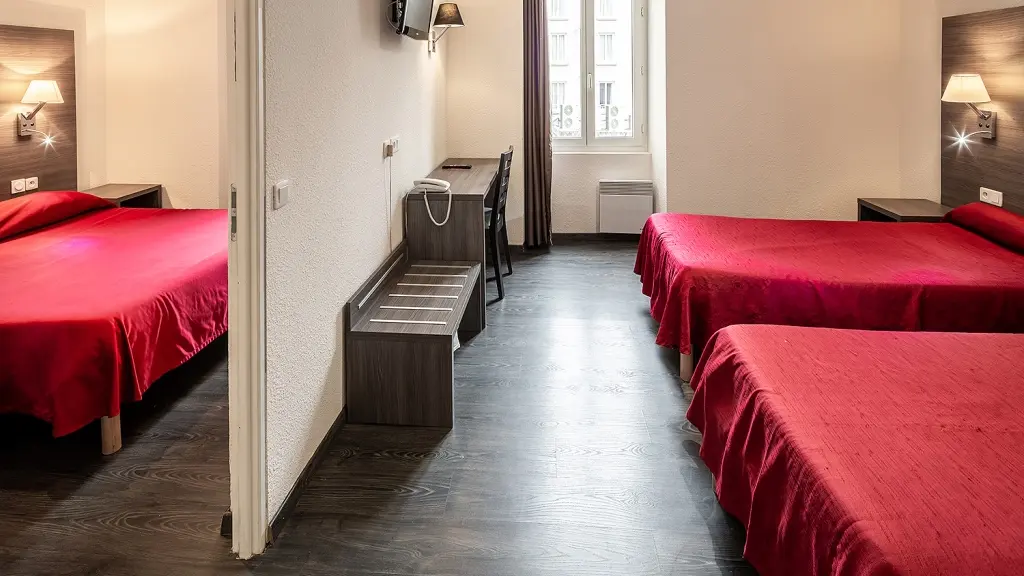 HPH163 HOTEL GALILEE WINDSOR- CH SUITE FAMILLE - LOURDES