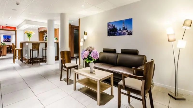 Hotel Arcades Lourdes hall
