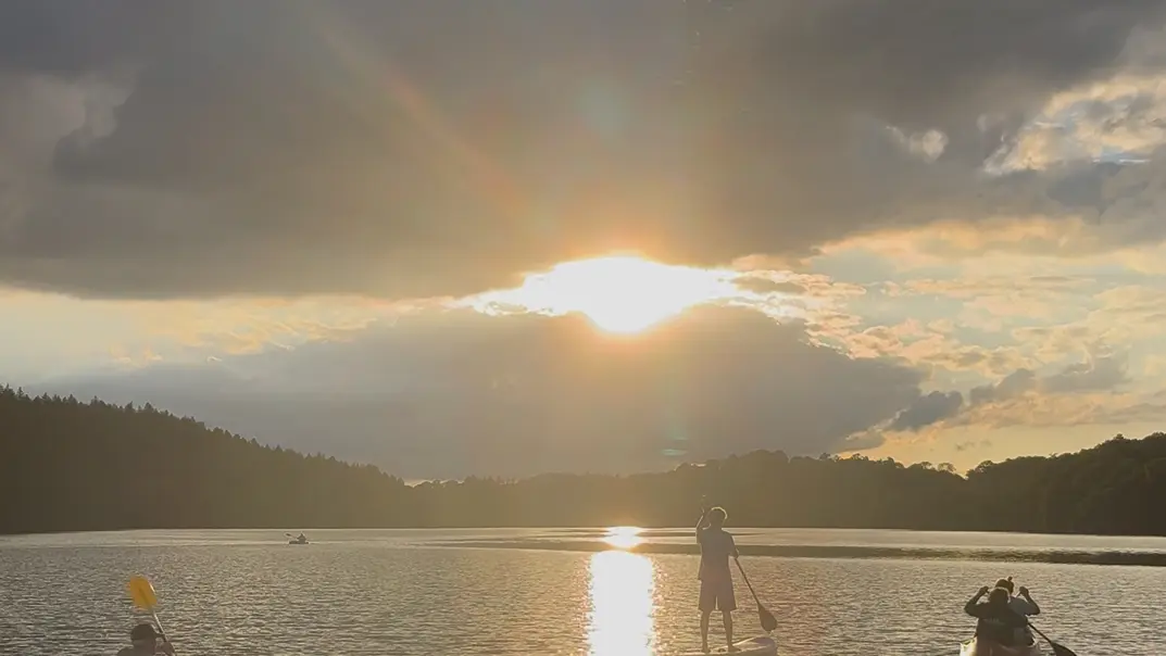 Coucher de Soleil Sunset au Lac de Lourdes