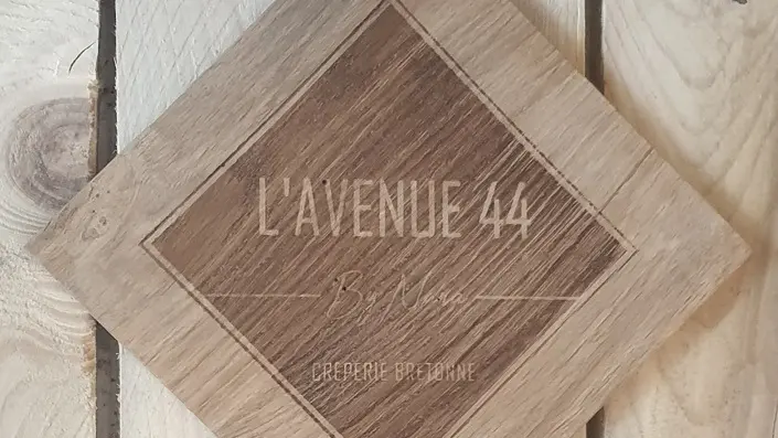 L'Avenue 44 - logo