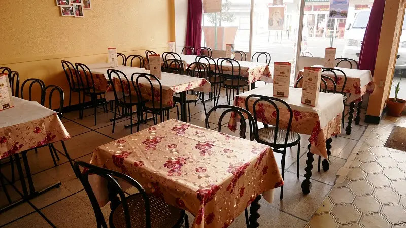 Lourdes Madha restaurant - salle 1