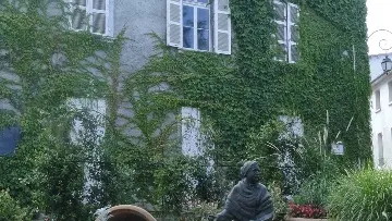 Lourdes Ancien Presbytère Facade