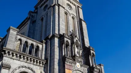 Lourdes Eglise paroissiale extérieur