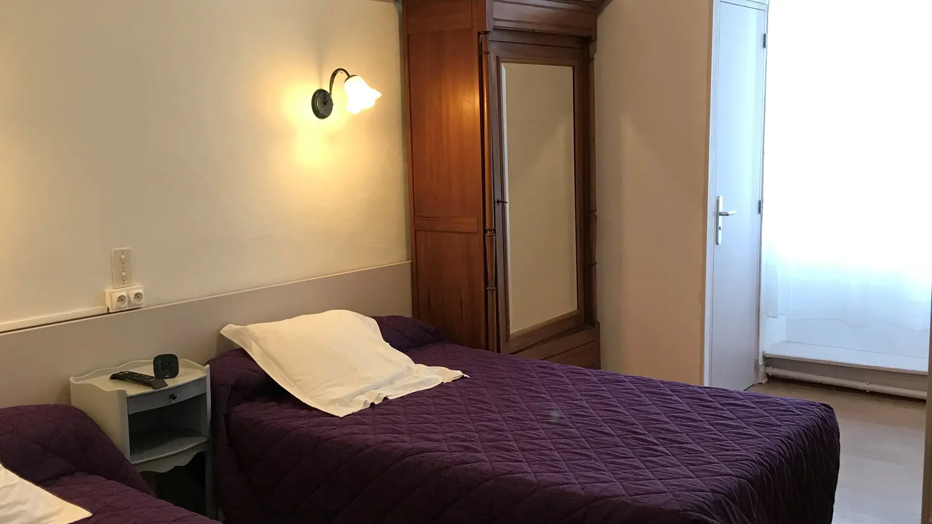 Lourdes Hôtel du Clos Fleuri - chambre d_Atant