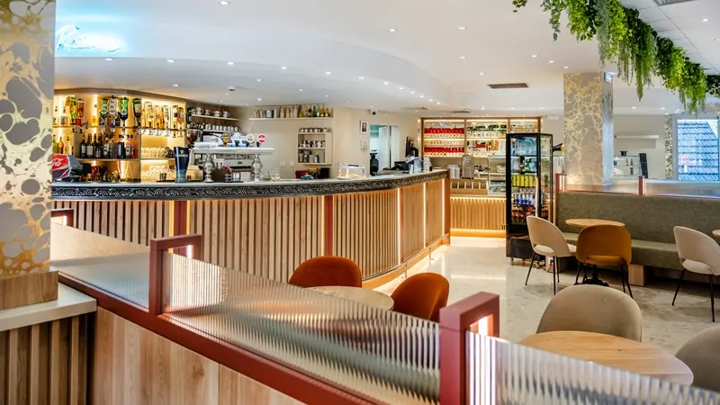 Lourdes Restaurant La Cascade