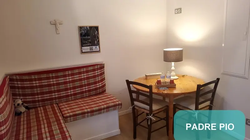 Lourdes Studio Padre Io (2)