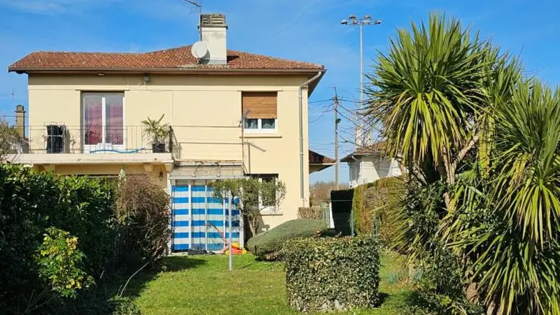 Lourdes meublé dans maison