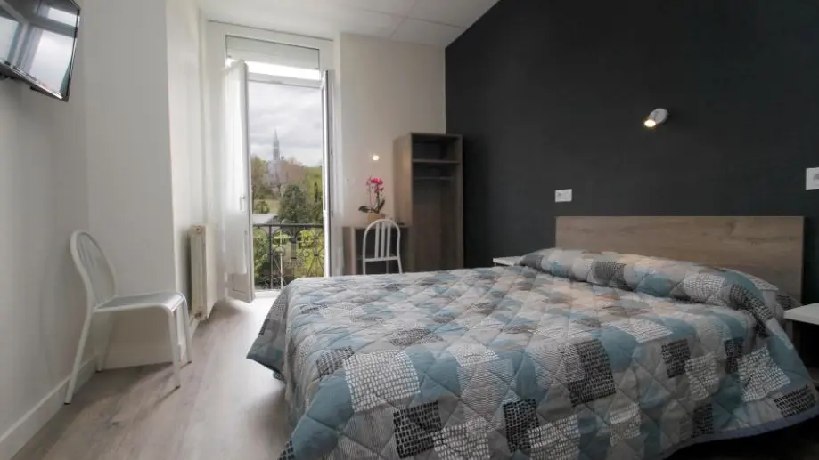 Lourdes hotel Montfort