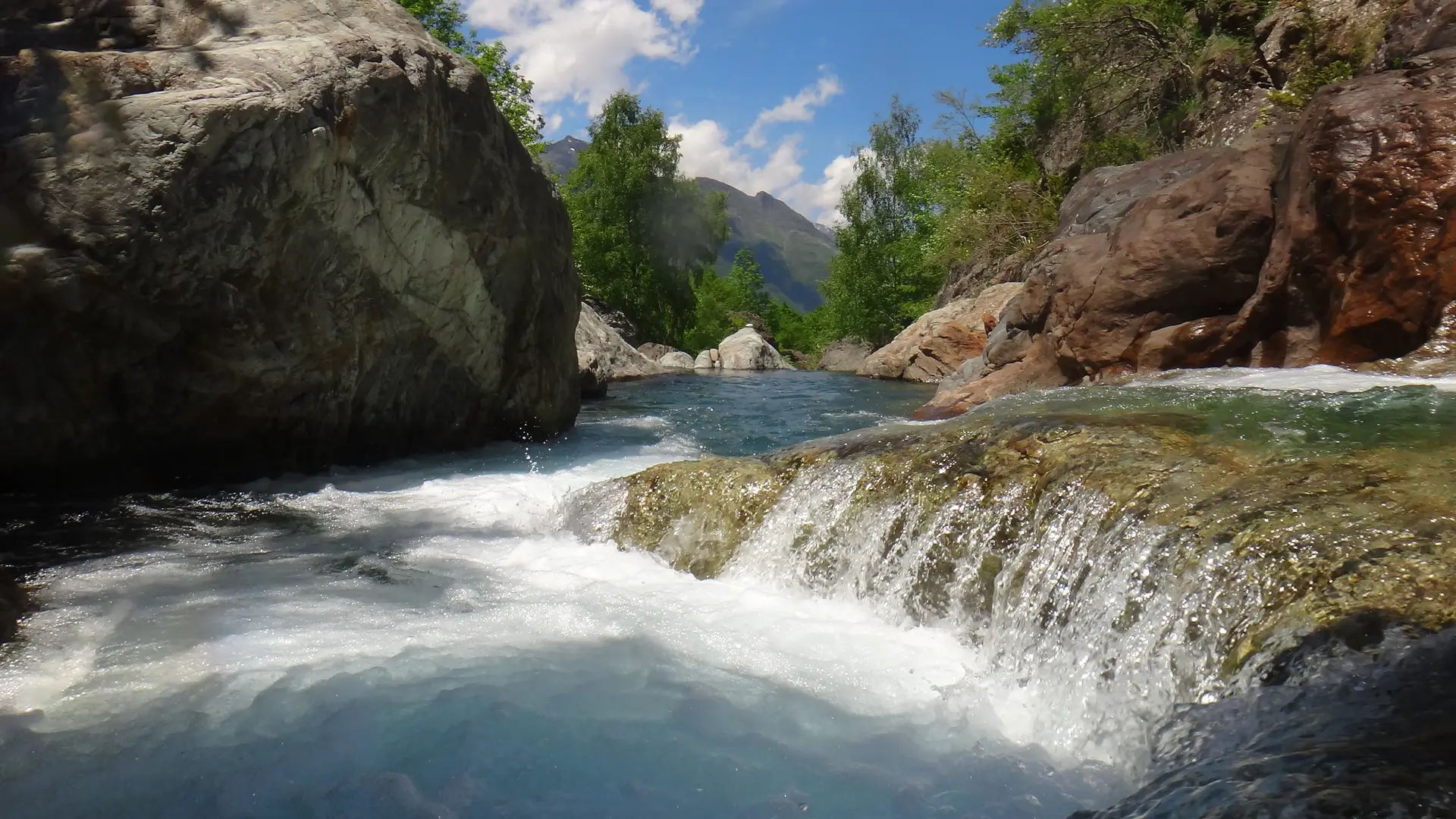 Lourdes paysage aventure sans frontière