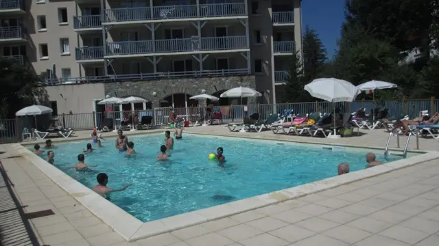 MALFRAY GUILLEMETTE APT2 PISCINE ETE