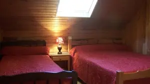 MILLET - 5 P 2 ème ETAGE CHAMBRE 1