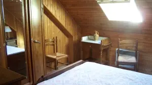 MILLET - 5 P 2ème ETAGE CHAMBRE 2