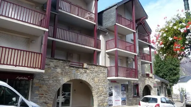 MIRONNEAU-CLOS DU MOULIN A10 SALON RESIDENCE EXTERIEUR